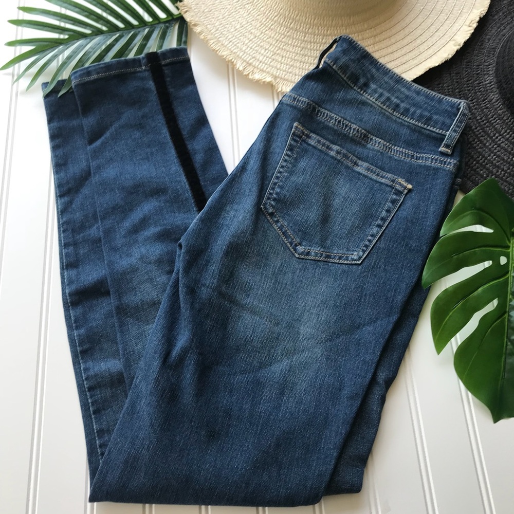 W62 Signature Fit Skinny Tuxedo Striped Jeans 👖